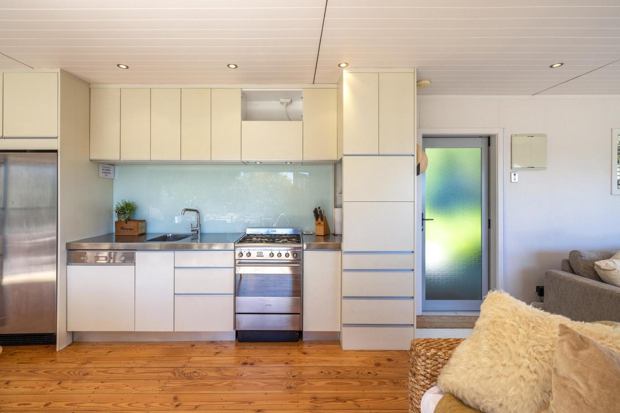 Tawa - Coast & Country Holiday home